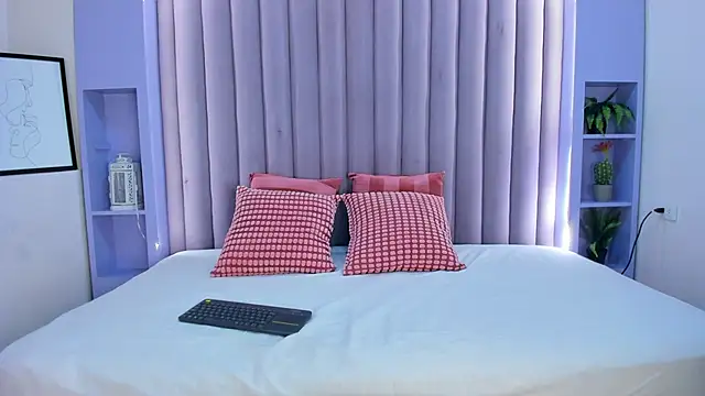 JaylaScott   online show from January 10, 2026, 11:49 am