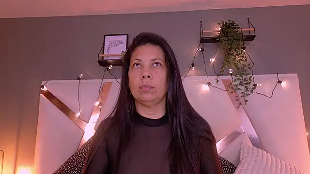 JaylaScott   online show from September 26, 2025, 11:50 am