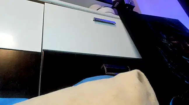 zarry online show from February 10, 2025, 2:52 am