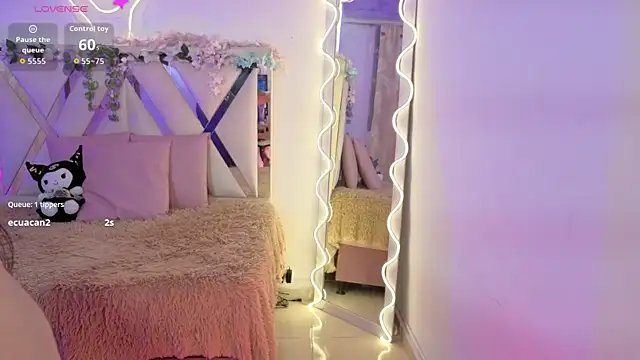 hina tay online show from April 11, 2026, 3:36 am