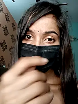 poojaji690 online show from January 24, 2025, 4:28 pm