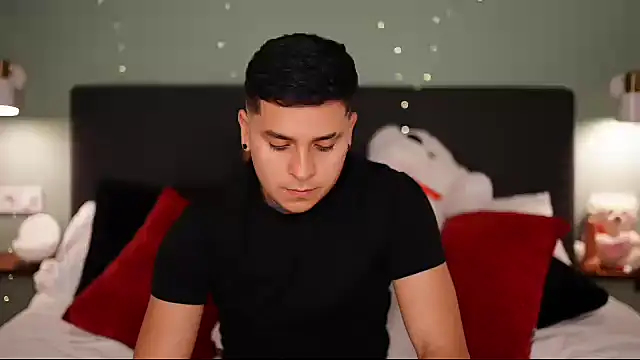 crazyrabbits online show from February 12, 2025, 9:22 pm