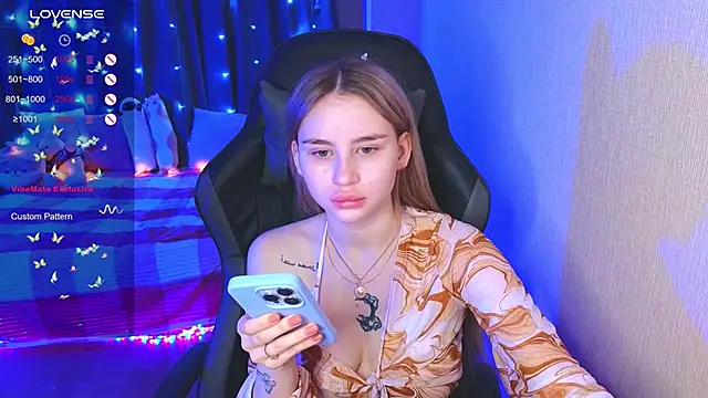 doll barbieee online show from December 4, 2024, 2:25 am