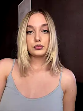 Alisa Rise online show from November 8, 2025, 10:52 am