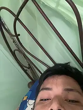 Avilespozo19993 online show from December 18, 2025, 8:45 pm