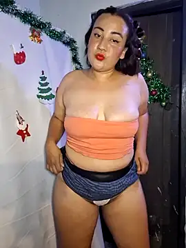 alexxaa96 online show from December 24, 2024, 2:10 am