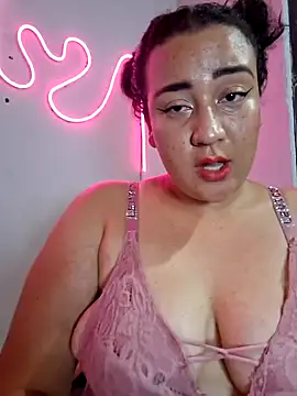alexxaa96 online show from January 21, 2025, 1:18 am