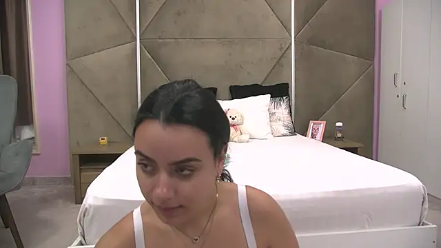 Snapshot of ElyzaIbarra chatting on September 30, 2025, 5:24 am ElyzaIbarra online show from September 30, 2025, 5:24 am