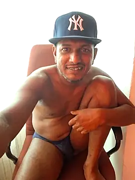 Snapshot of dmancams1874 chatting on October 8, 2025, 1:56 pm dmancams1874 online show from October 8, 2025, 1:56 pm