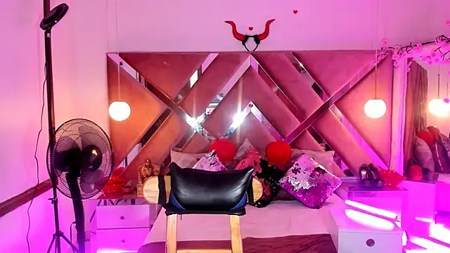 Snapshot of georgie_latin99 chatting on October 1, 2025, 2:54 pm georgie latin99 online show from October 1, 2025, 2:54 pm