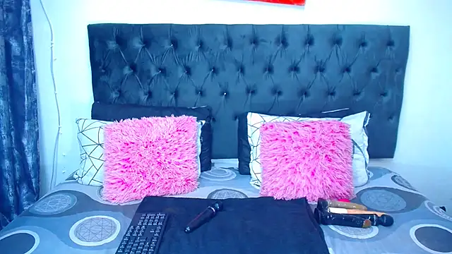 Mitchiey012 online show from March 13, 2025, 8:04 am