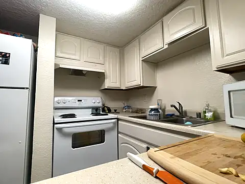 GoddessNih online show from November 18, 2025, 3:15 pm