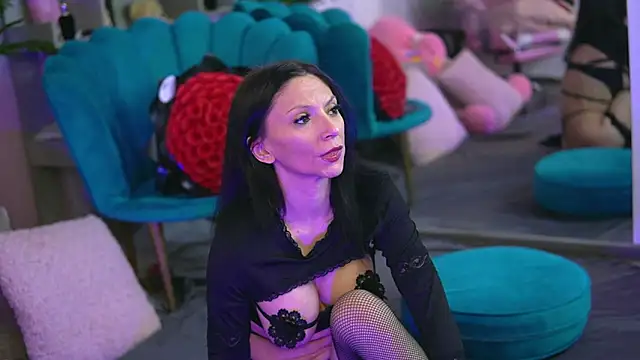 VivianneSteinX online show from March 2, 2025, 10:34 pm