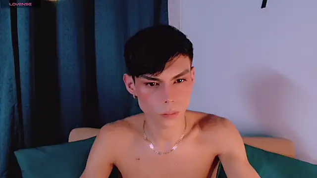 femboykeene online show from January 8, 2025, 5:27 am