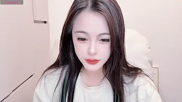 Snapshot of Neyllar chatting on September 24, 2025, 8:32 am Neyllar online show from September 24, 2025, 8:32 am