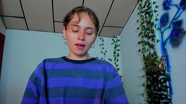 Snapshot of fulfill_fantasies1 chatting on February 19, 2026, 12:46 pm fulfill fantasies1 online show from February 19, 2026, 12:46 pm