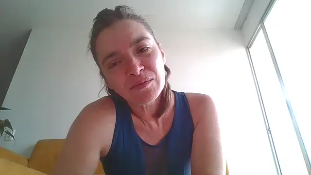 Snapshot of Liloo8923 chatting on January 19, 2025, 1:44 pm Liloo8923 online show from January 19, 2025, 1:44 pm