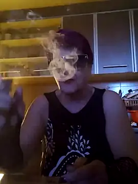 Ely Elenita online show from April 3, 2026, 6:09 am