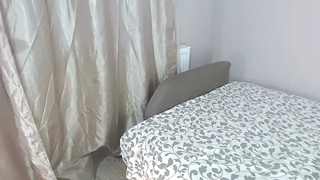 Snapshot of LindseyFirst chatting on October 24, 2025, 10:09 pm LindseyFirst online show from October 24, 2025, 10:09 pm