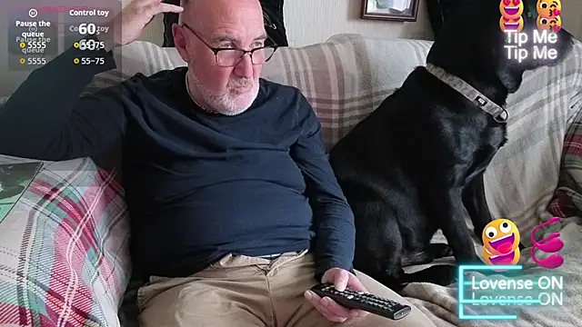 Snapshot of Adamdaddybear chatting on September 20, 2025, 1:49 pm Adamdaddybear online show from September 20, 2025, 1:49 pm