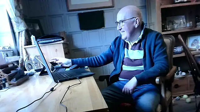 Adamdaddybear online show from January 28, 2025, 12:54 pm