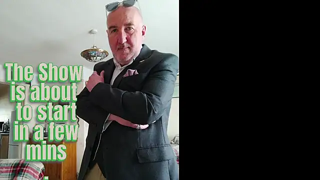 Adamdaddybear online show from September 9, 2025, 7:18 am
