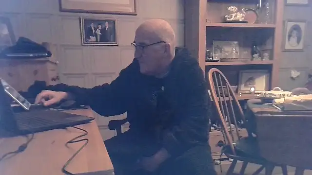 Adamdaddybear online show from February 1, 2025, 9:51 pm