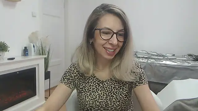 Snapshot of SukyGirl chatting on February 26, 2025, 9:12 am SukyGirl online show from February 26, 2025, 9:12 am
