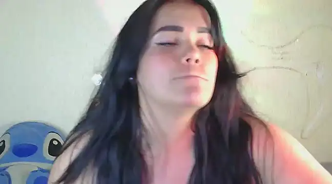 Snapshot of blue_angel33 chatting on February 2, 2025, 7:25 pm blue angel33 online show from February 2, 2025, 7:25 pm