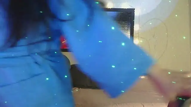 Snapshot of blue_angel33 chatting on February 13, 2025, 2:23 am blue angel33 online show from February 13, 2025, 2:23 am