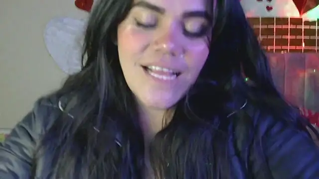 Snapshot of blue_angel33 chatting on February 28, 2025, 1:47 am blue angel33 online show from February 28, 2025, 1:47 am