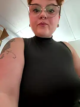 Sweetleeahxx online show from January 8, 2026, 5:41 pm