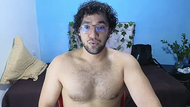 FreyrStyle online show from April 13, 2026, 2:04 am