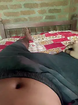 Snapshot of Shibuvyyyy chatting on October 18, 2025, 4:03 am Shibuvyyyy online show from October 18, 2025, 4:03 am