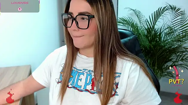 Lucia star   online show from April 7, 2026, 8:21 pm