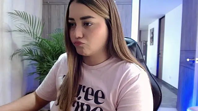 Lucia star   online show from January 10, 2026, 5:41 pm