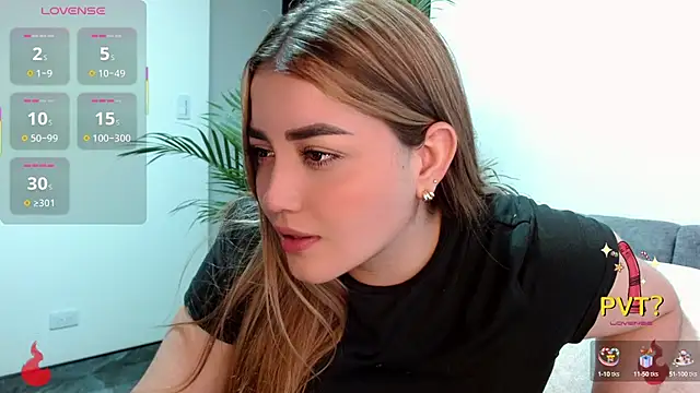 Snapshot of Lucia_star__ chatting on October 17, 2025, 9:16 pm Lucia star   online show from October 17, 2025, 9:16 pm