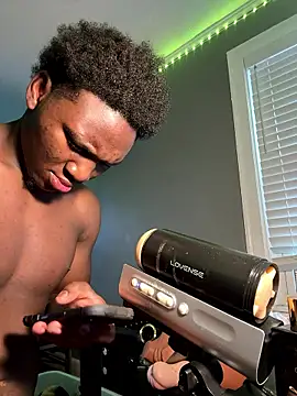 Festivitiesking1 online show from January 13, 2026, 2:21 pm