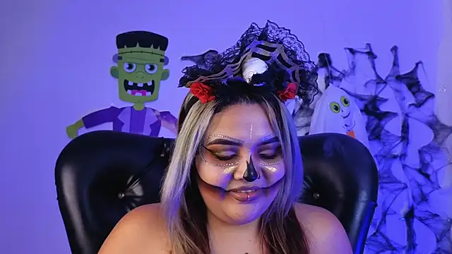 Snapshot of Agatha_humidity chatting on October 12, 2025, 7:32 am Agatha humidity online show from October 12, 2025, 7:32 am