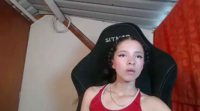 sweetdam12 online show from February 15, 2025, 5:39 pm