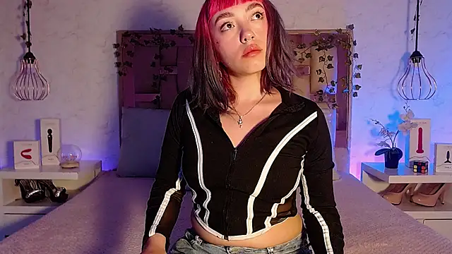 Snapshot of GigiVolkova chatting on October 11, 2025, 7:48 pm GigiVolkova online show from October 11, 2025, 7:48 pm