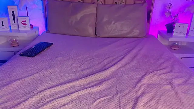 Snapshot of GigiVolkova chatting on February 25, 2025, 8:53 pm GigiVolkova online show from February 25, 2025, 8:53 pm