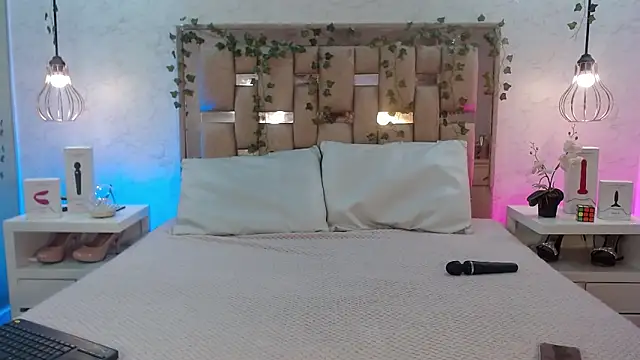 GigiVolkova online show from November 28, 2025, 2:12 am