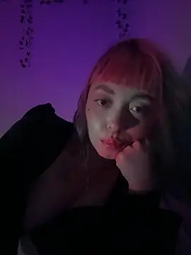 Snapshot of GigiVolkova chatting on October 5, 2025, 10:11 pm GigiVolkova online show from October 5, 2025, 10:11 pm