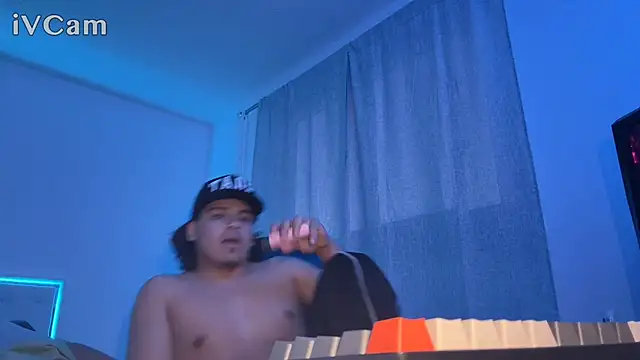 Snapshot of Naitsirc- chatting on September 20, 2025, 11:10 pm Naitsirc- online show from September 20, 2025, 11:10 pm