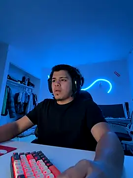 Snapshot of Naitsirc- chatting on October 11, 2025, 4:57 am Naitsirc- online show from October 11, 2025, 4:57 am