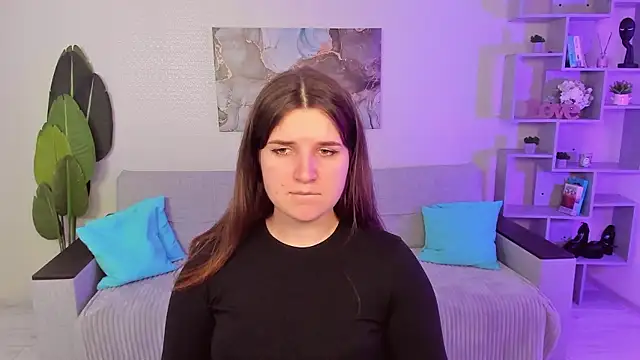 Snapshot of BonneyLove chatting on January 13, 2026, 9:52 pm BonneyLove online show from January 13, 2026, 9:52 pm