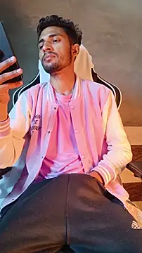 Snapshot of AjaxStar chatting on January 18, 2026, 8:29 am AjaxStar online show from January 18, 2026, 8:29 am