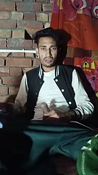 AjaxStar online show from November 19, 2025, 6:19 pm