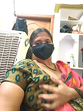 hotladyIndian1 online show from September 15, 2025, 10:26 am